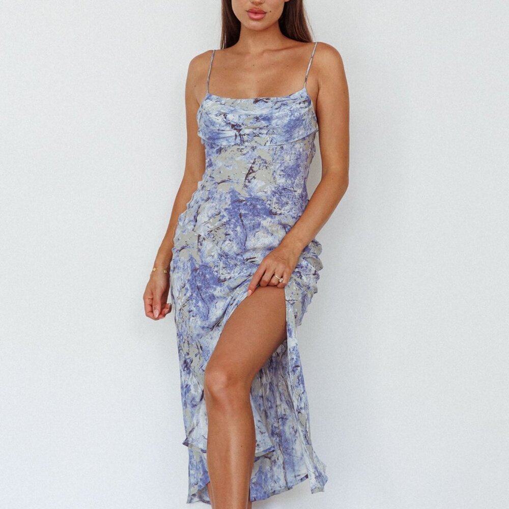 Well Versed Pleated Bust Front Split Dress Marble Print Blue